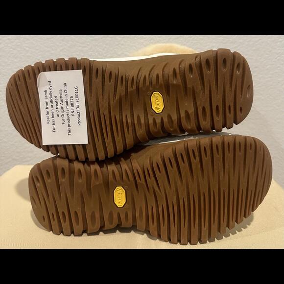 New UGG Australia Adirondack Leather Boots II Waterproof with Shearling Lining - Picture 6 of 6